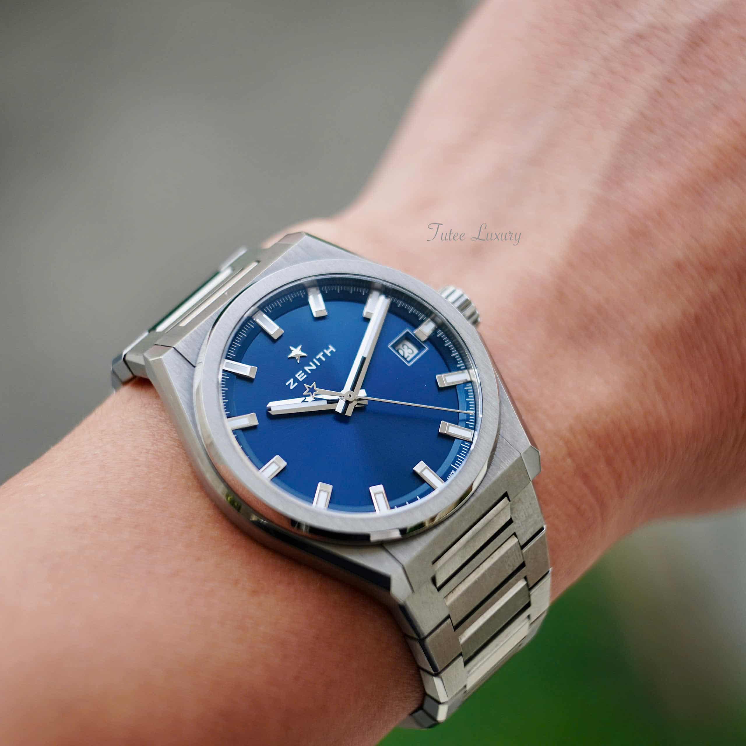 Zenith Defy Classic Blue Titanium 95.9000.670/51.M9000 Watch 41mm